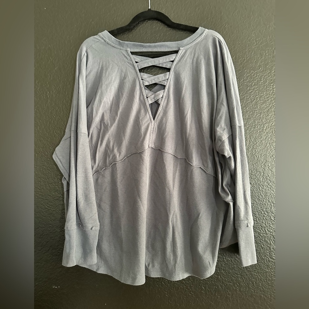 Long Sleeve Criss Cross Back
